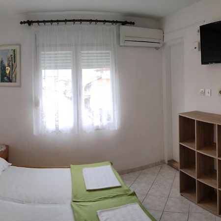 Gama Apartment Vir Exterior photo