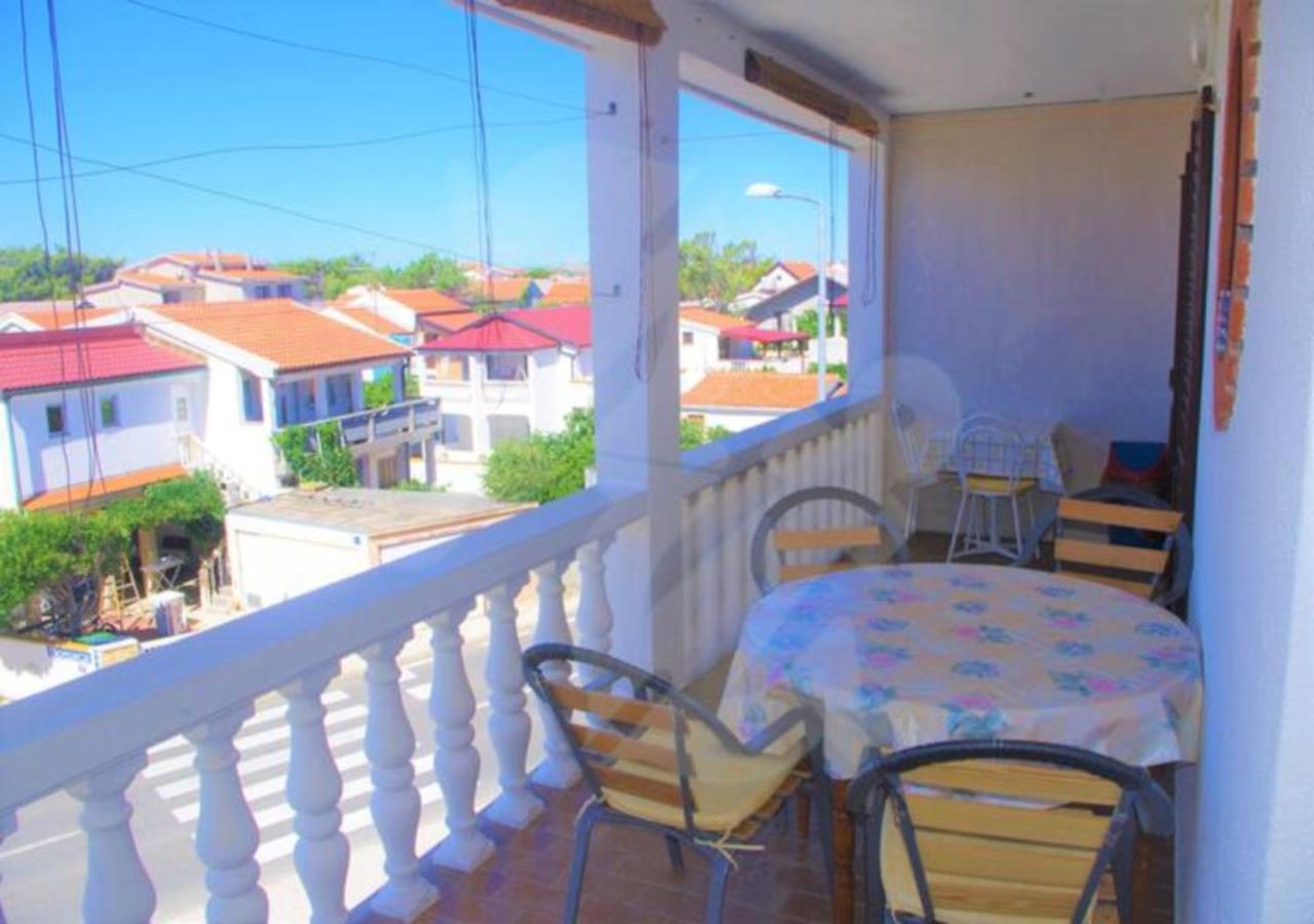Gama Apartment Vir Exterior photo