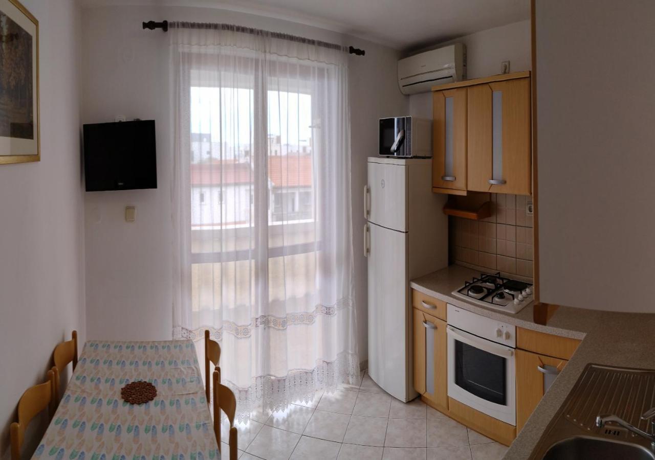 Gama Apartment Vir Exterior photo