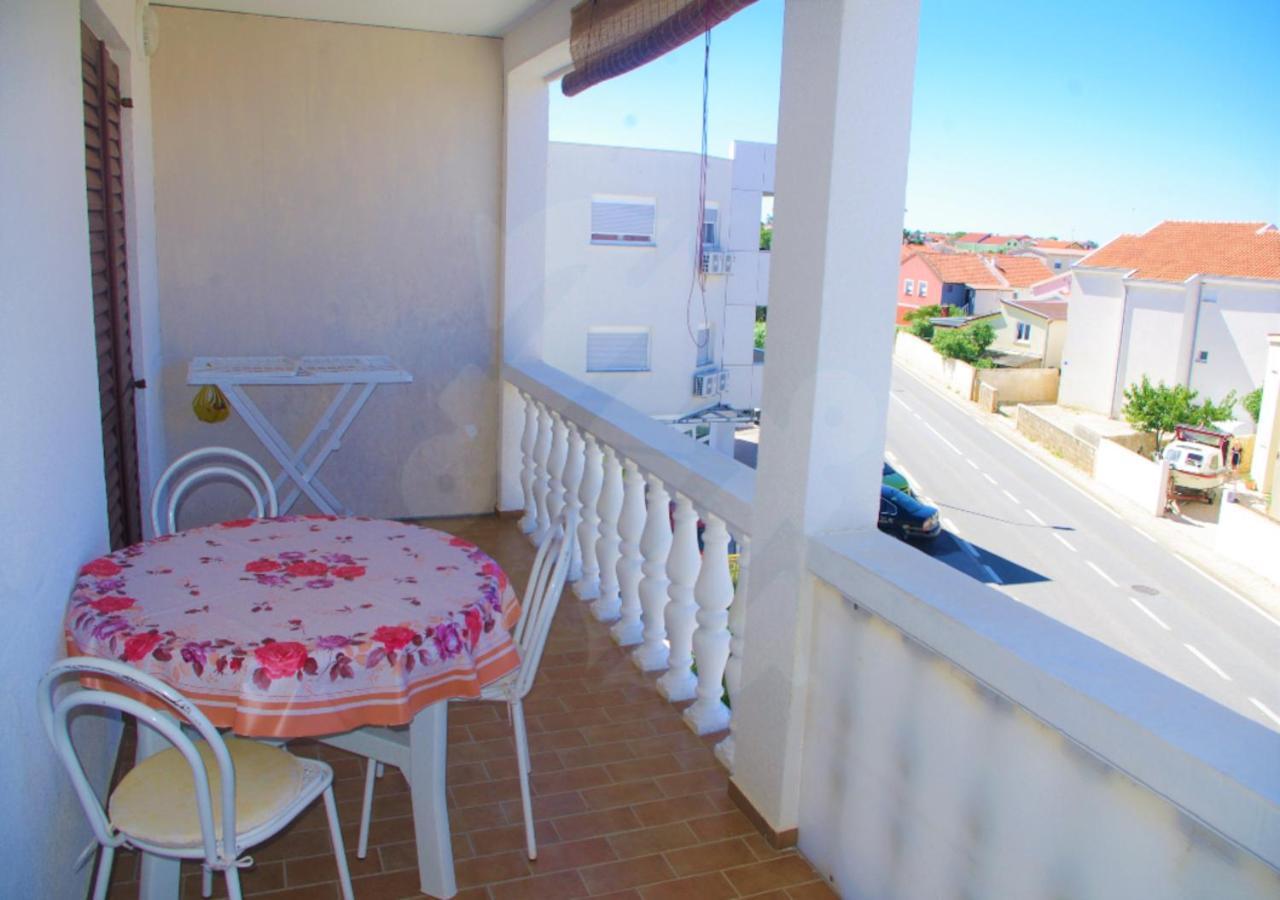 Gama Apartment Vir Exterior photo